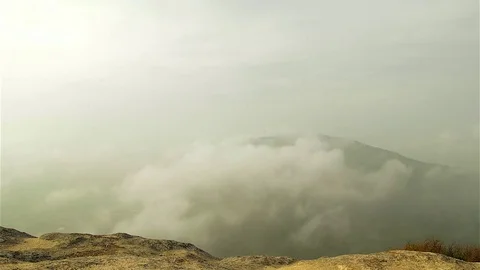 Time Lapse Beautiful Mist Flowing 動画素材 72578425