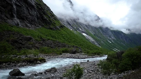 Time Lapse of Beautiful Mountains River Famous Norway Landscape Andalsnes Nature Vídeo Stock 104957050