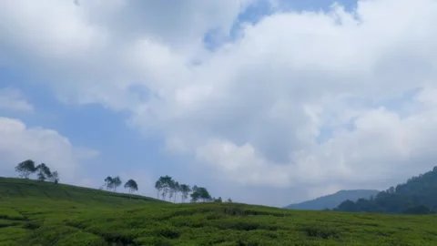 Time lapse of beautiful moving clouds 스톡 동영상 258827790