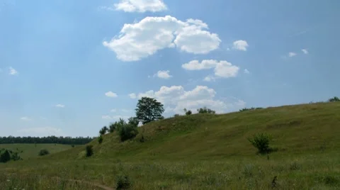 Time Lapse. Beautiful summer landscape Vídeos de archivo 8550528