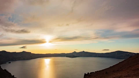 Time lapse - Beautiful sunset clouds over Crater Lake National Park Stock Footage 164613528