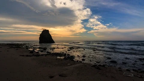 Time-Lapse of beautiful sunset Stock Footage 77785513