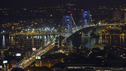 Time-lapse of the Ben Franklin Bridge in Philadelphia, at night Vídeos de archivo 92176765