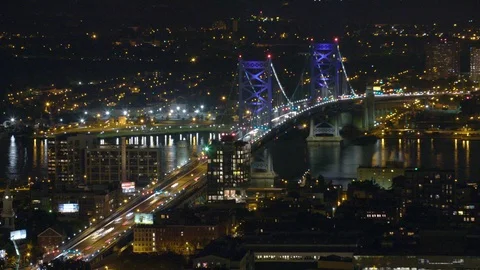 Time-lapse of the Ben Franklin Bridge in Philadelphia, at night Vídeos de archivo 92176894