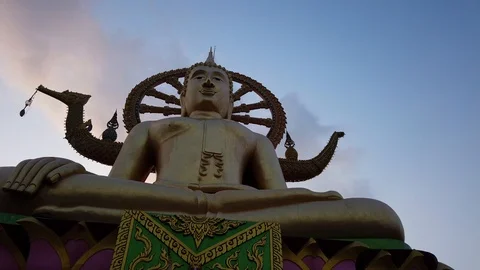 Time lapse of Big Buddha Temple on Ko Samui. Moving clouds, sunset sky. Pan left Stock Footage 127480177