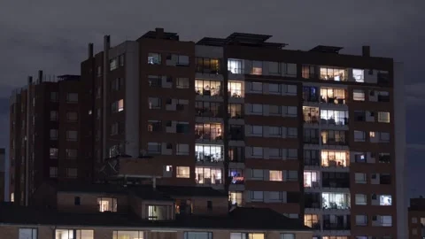 Time lapse of a big residential building in bogota colombia night Stockbeeldmateriaal 320854257