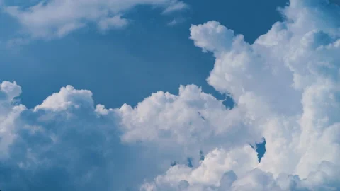 Time lapse of a blue sky with moving clouds Stock Footage 277903619