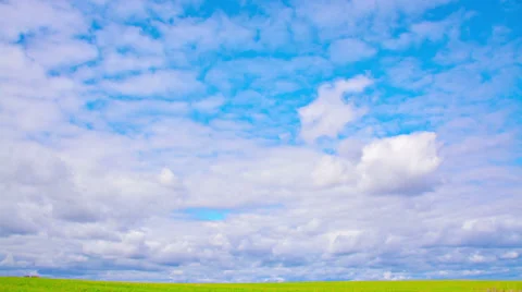 Time lapse of blue sky with white clouds Video stock 37769078