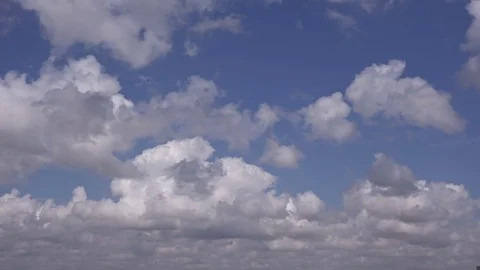 Time Lapse blue sky with white clouds Stock-Footage 80241290