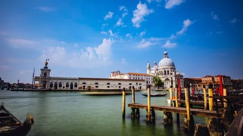 Time Lapse - Boats Going Through Canal Grande in Venice Italy - 4K Vídeos de archivo 117165472