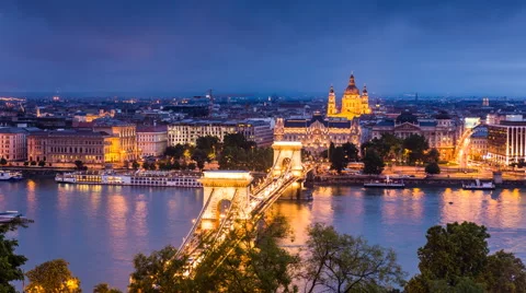 Time lapse - Budapest at night with the Chainbridge Stock Footage 58642158