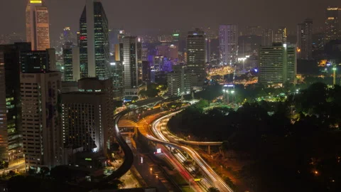 Time lapse busy light trail traffic on a freeway of Kuala Lumpur, Malaysia Stock Footage 115078620