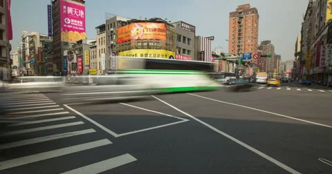 Time lapse of busy street intersection in Asia - 4K UHD Vídeo Stock 48429082