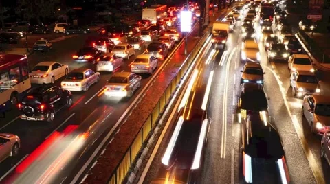 Time Lapse of busy traffic at night 動画素材 41421458