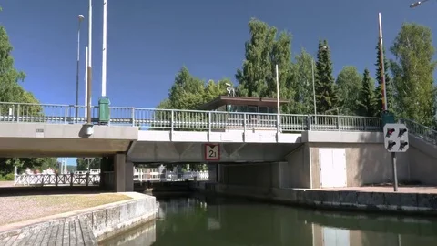 Time lapse of canal bridge open and close to let boat traffic through Video stock 69100371
