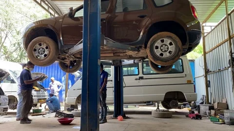 Time lapse car servicing  kolkata : Inadia, 20/05/2024 Video stock 167696594