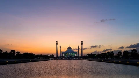 Time lapse of the central mosque Stock Footage 112745213