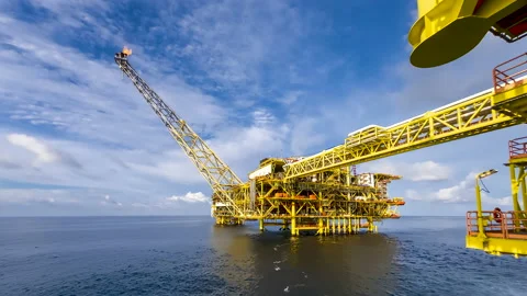 Time Lapse Centre Processing Platform at Offshore. Video stock 144913021