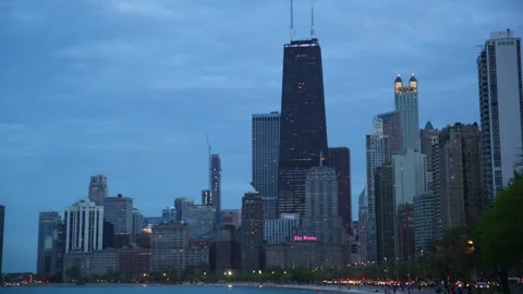 Time lapse of Chicago going from day to night. Stock-Footage 246652051