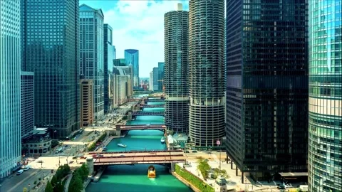 Time Lapse Of The Chicago RIver With Traffic And Boats Stock Footage
