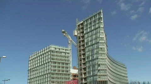 Time-lapse clip of work mens hoist 스톡 동영상 115577