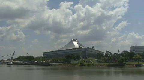Time Lapse Cloud and River - Singapore Indoor Stadium  Video stock 80695