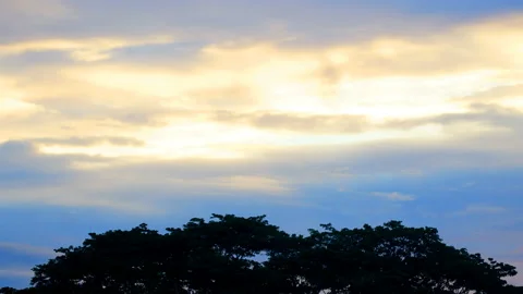 Time lapse of cloud with sunrise Stock Footage 132776329