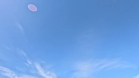 Time lapse clouds 4k rolling puffy cumulus cloud relaxation weather dramatic Video stock 283292912
