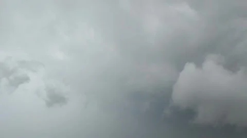 Time lapse clouds 4k rolling puffy cumulus cloud. Stockbeeldmateriaal 313318582