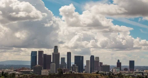 Time Lapse Clouds Above Downtown Los Angeles Vídeo Stock 93153636