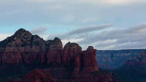 Time lapse of the clouds above the rock formations in Sedona Arizona Stock-Footage 141650748