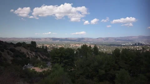 Time lapse of clouds above the San Fernando Valley in Los Angeles Video stock 346745278