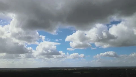 Time lapse of clouds and a blue sky in 4K Stock-Footage 152459354