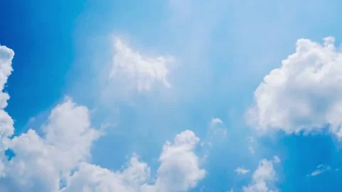 Time lapse  clouds and blue sunny sky Vídeos de archivo 288185027