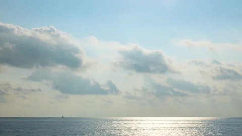 Time lapse of clouds and ocean in Key West Florida 動画素材 228657475
