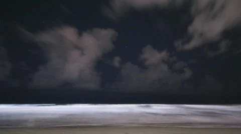 Time lapse of clouds and sea level - approaching storm Video stock 375670