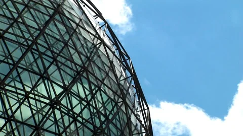 Time-lapse Of Clouds Behind A Builiding Video stock 127920106