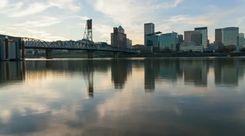 Time Lapse of Clouds with Cityscape and Water Reflection Sunset in Portland OR 스톡 동영상 46133095