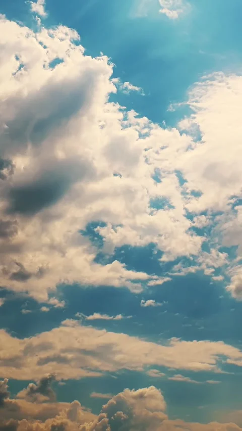 Time-lapse. clouds. Cumulus clouds. cloudscape. Puffy fluffy white clouds are Stock Footage 315445548