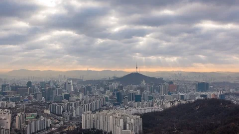 Time lapse of Clouds float above Seoul city. Stock Footage 104407480