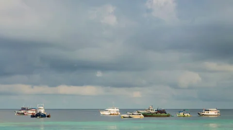 Time lapse clouds float on sky over sea of thailand Stock Footage 37215659