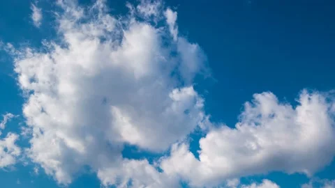 Time lapse. Clouds flowing through the sky. Vidéo 145889466