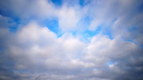 Time-lapse of Clouds Moving in Blue Sky 動画素材 125398866