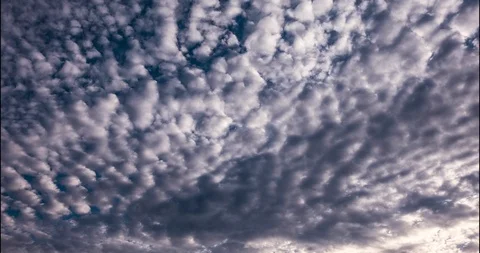 Time lapse of clouds over a beach Vidéo 95999124