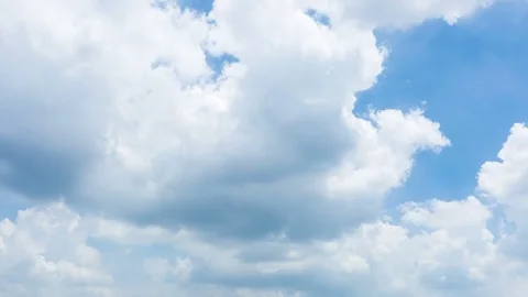 Time lapse of clouds over blue sky 스톡 동영상 74396922