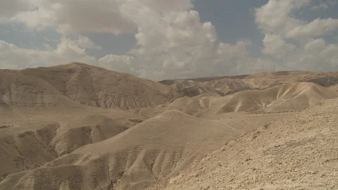 Time-lapse of clouds over canyons of Negev desert Stock Footage 86759905