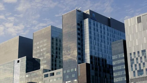 Time Lapse of clouds over Centre hospitalier de Universite de Montreal CHUM Q Stock Footage 108599591
