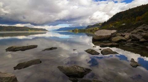 Time Lapse of Clouds Over Columbia River Gorge along Highway 84 in Portland OR 스톡 동영상 56617736