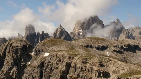 Time lapse clouds over dolomites summit Vidéo 76652191