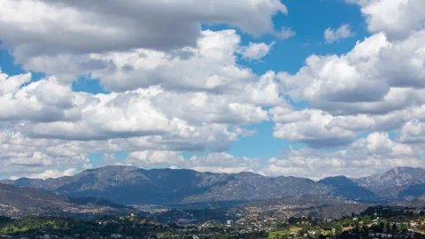 Time lapse of clouds over the Elysian Valley in Los Angeles 動画素材 240420382
